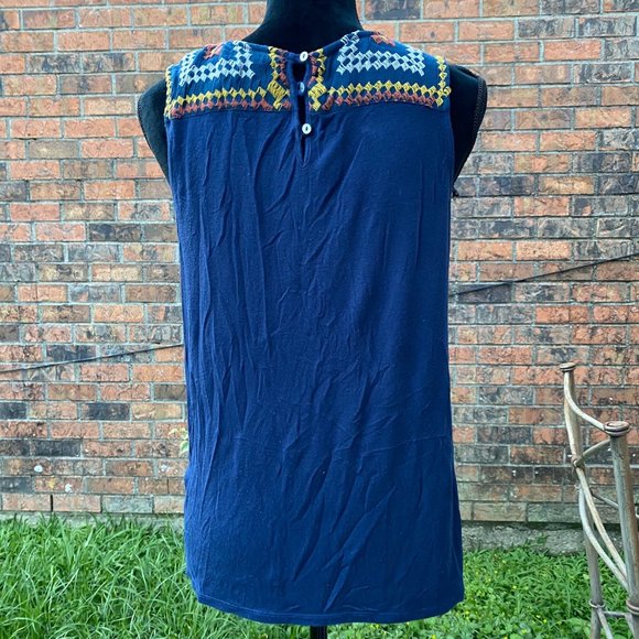 Hannah Embroidered Detail Summer Tank Size Medium - Picture 4 of 4